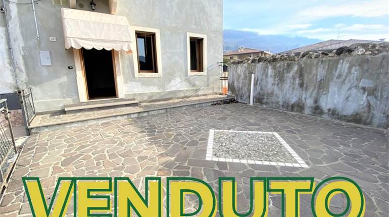 APPARTAMENTO AL PIANO TERRA CON DUE CAMERE