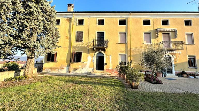 House of Character for sale in Soave